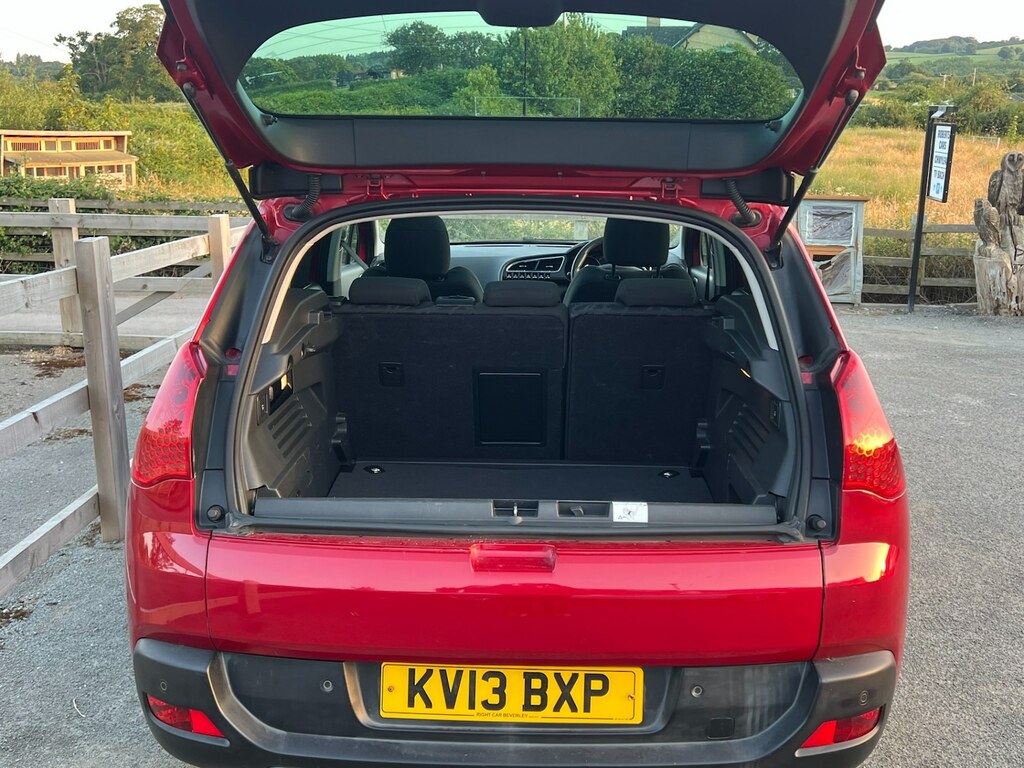 Peugeot 3008 1.6 Hdi 112 Active II Red #3