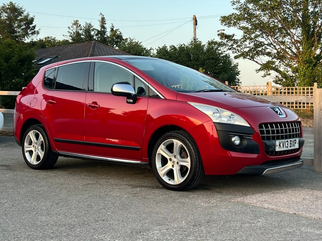 Peugeot 3008 1.6 Hdi 112 Active II Red #2