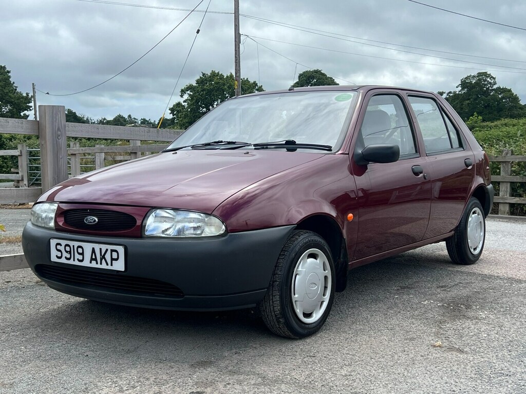 Ford Fiesta Hatchback 1998 Red #7