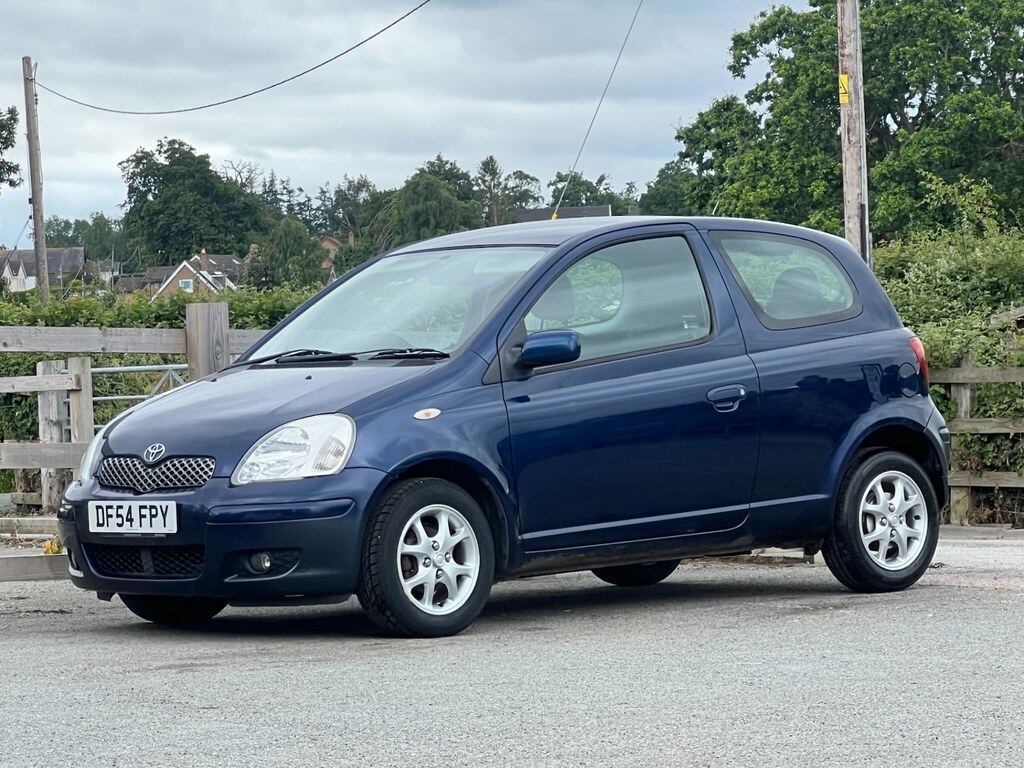 Toyota Yaris  Silver #1