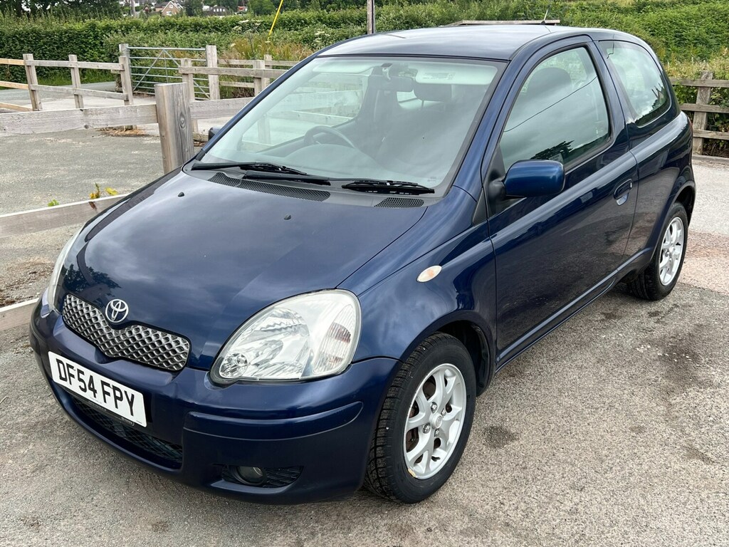 Toyota Yaris  Silver #7