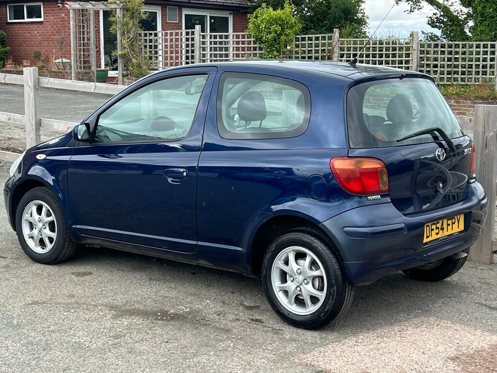Toyota Yaris  Silver #15