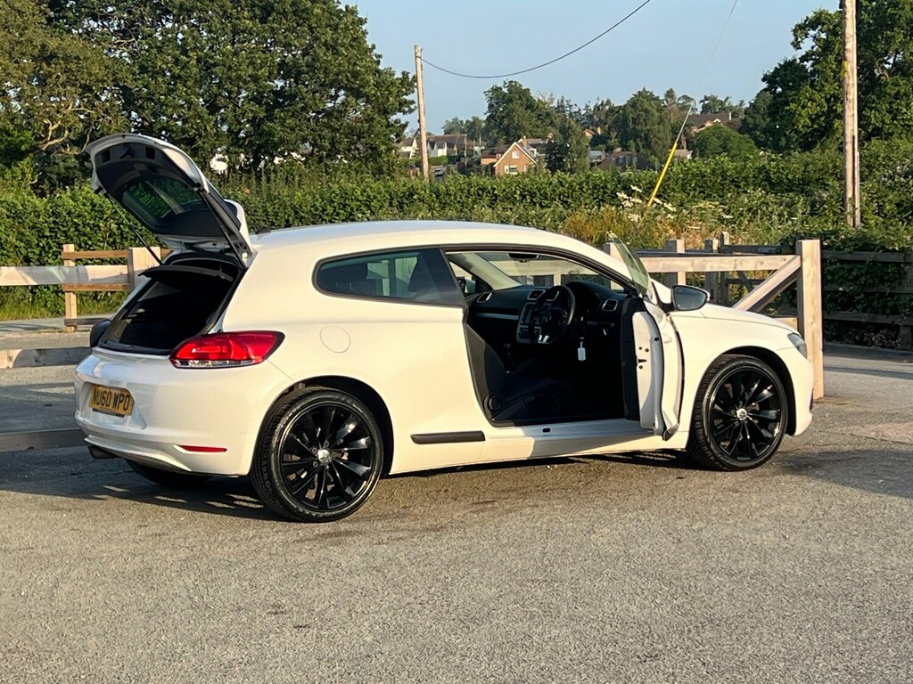 Volkswagen Scirocco 2.0 Tdi Gt White #2