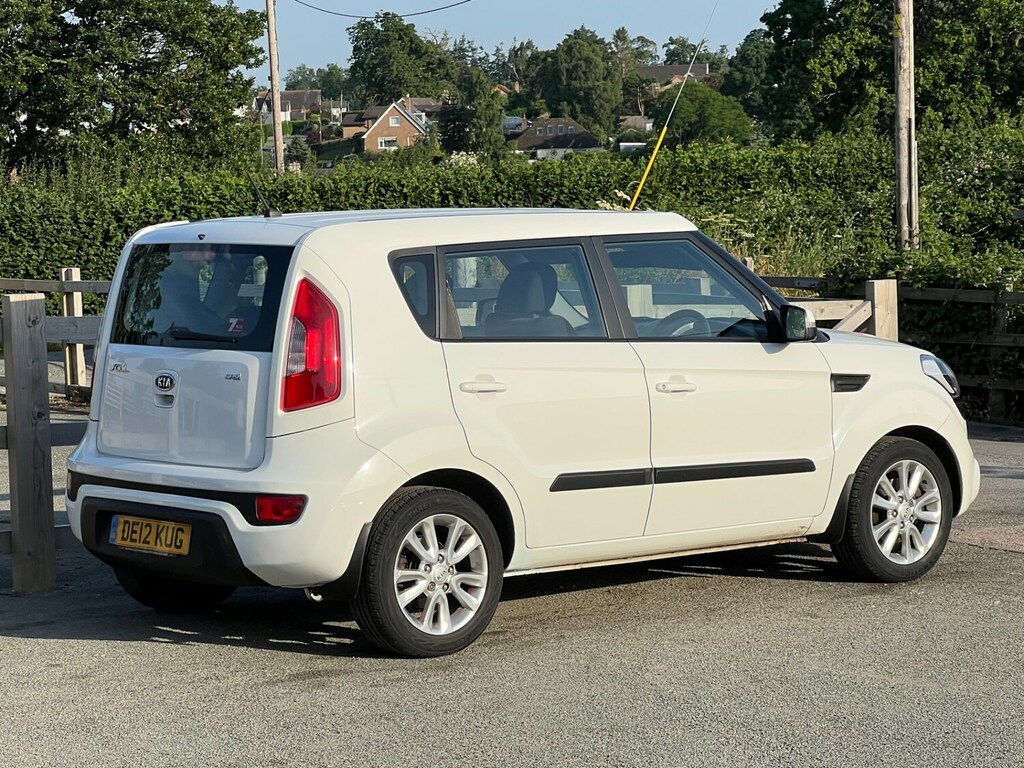 Kia Soul 1.6 Crdi 2 White #6