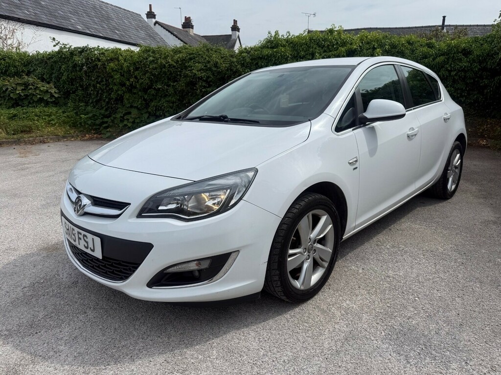 Vauxhall Astra 1.4I 16V Sri Hatchback SA15FSJ White #3