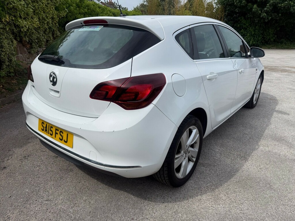 Vauxhall Astra 1.4I 16V Sri Hatchback SA15FSJ White #4
