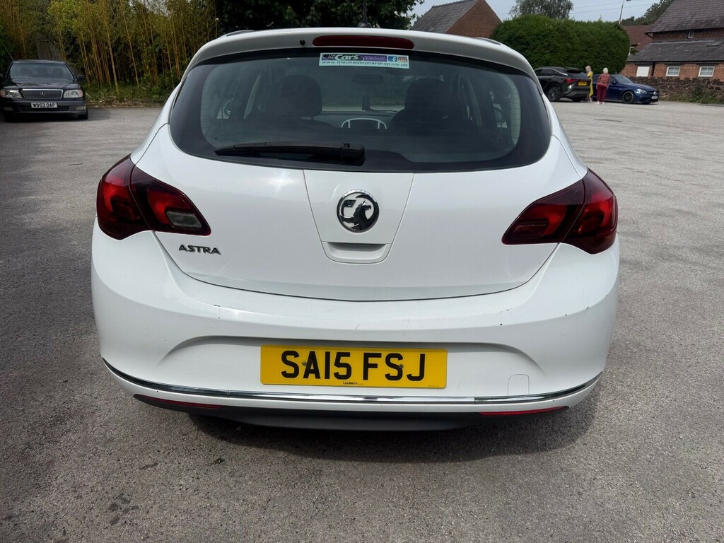 Vauxhall Astra 1.4I 16V Sri Hatchback SA15FSJ White #5