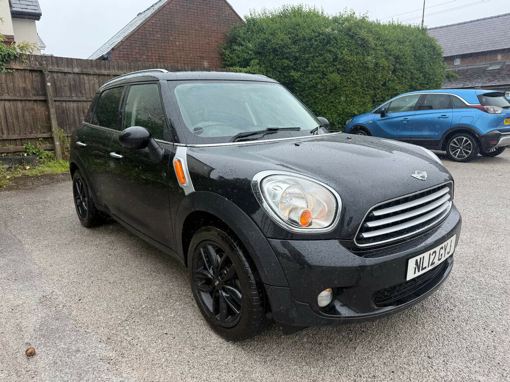 Mini Countryman 1.6 Cooper Hatchback Black