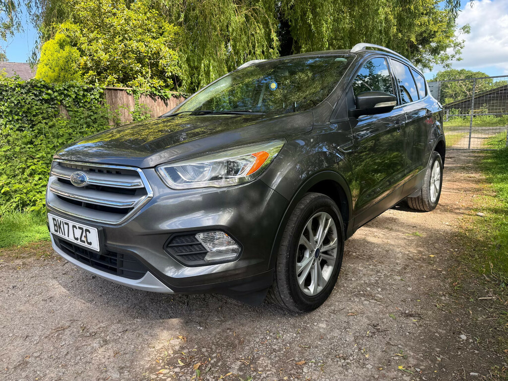 Ford Kuga 1.5 Tdci Titanium 2Wd Hatchback Grey #3