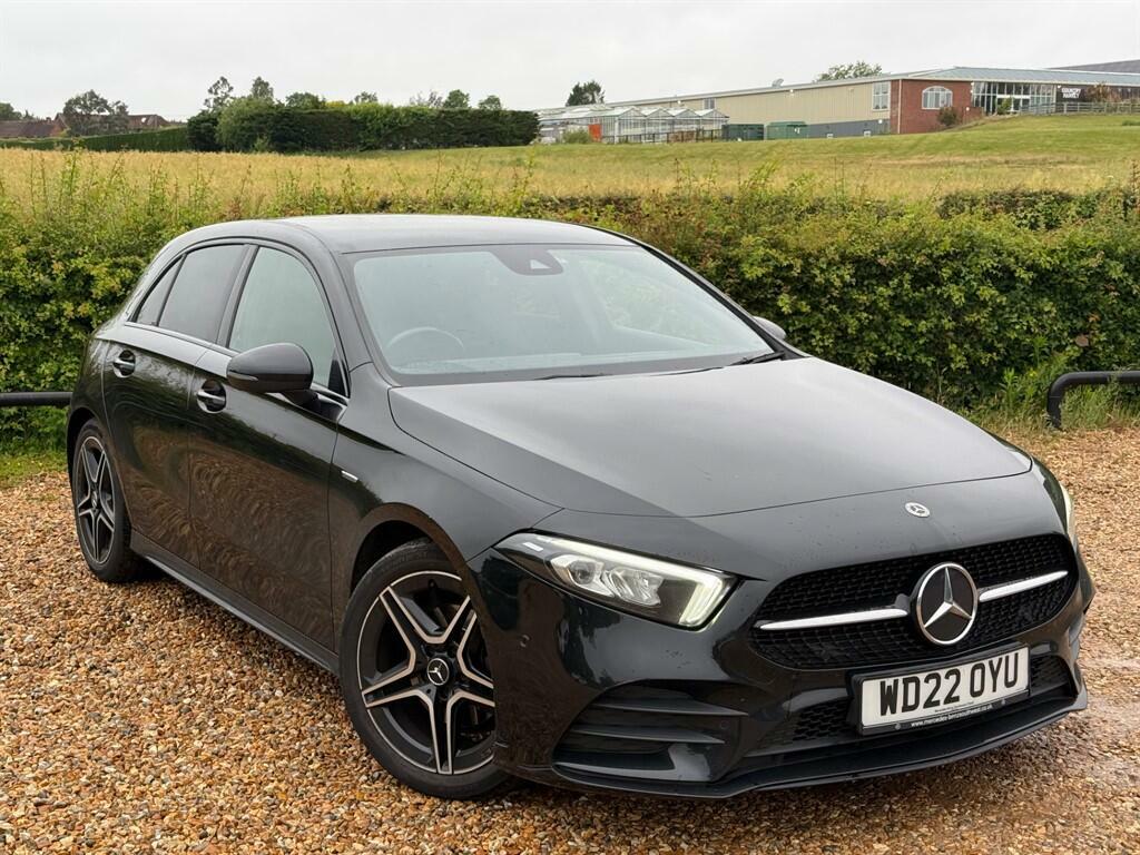 Mercedes-Benz A Class 1.3 A180 Amg Line Edition Executive 7G-dct Euro WD22OYU Black