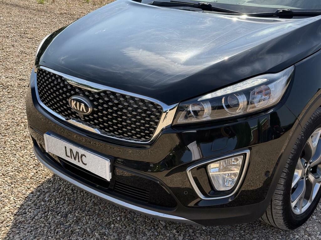 Kia Sorento Kx-4 Black #5