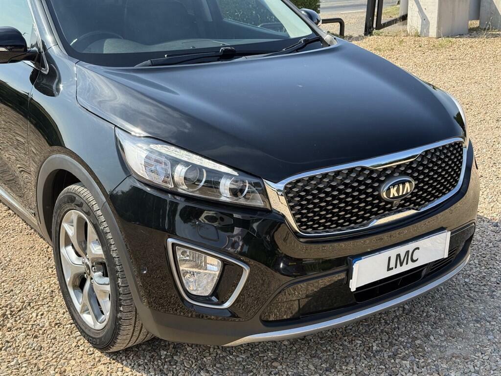Kia Sorento Kx-4 Black #3