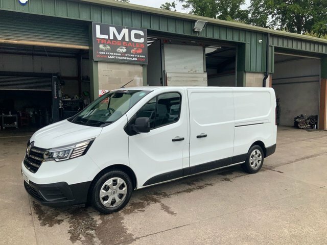Renault Trafic 2.0 Dci Blue Ll30 White