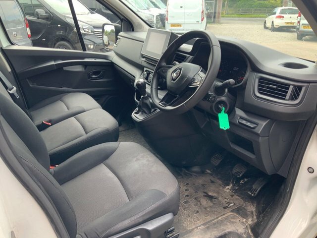 Renault Trafic 2.0 Dci Blue Ll30 YC72ZSU White #5
