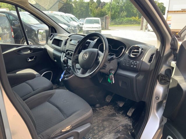 Vauxhall Vivaro 1.6 Cdti 2900 Sportive BT68SXM Silver #5