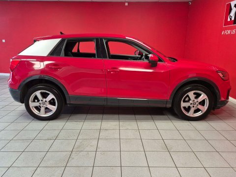 Audi Q2 1.6 Q2 Sport NJ69BNF Red #2