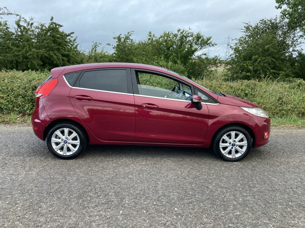 Ford Fiesta 1.25 Zetec White #10