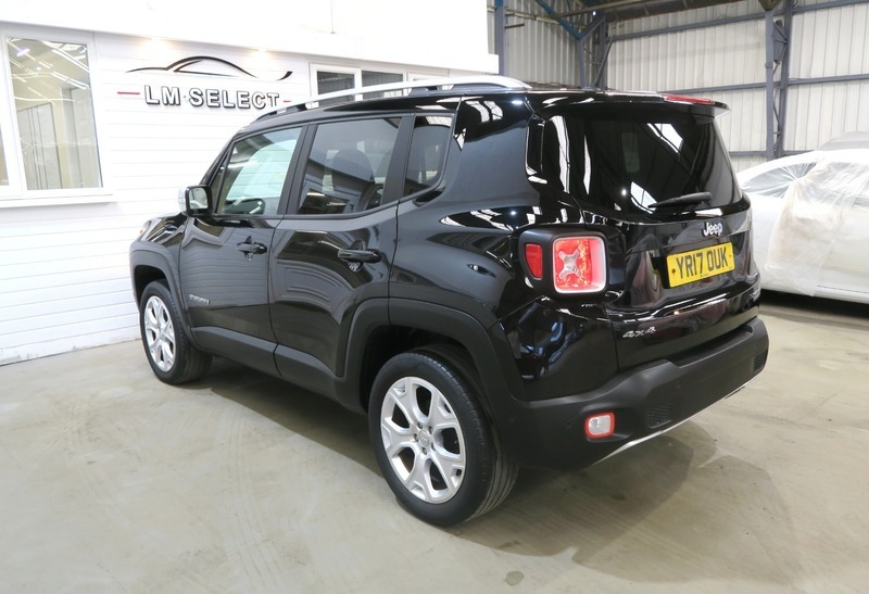 Jeep Renegade Estate Black #10