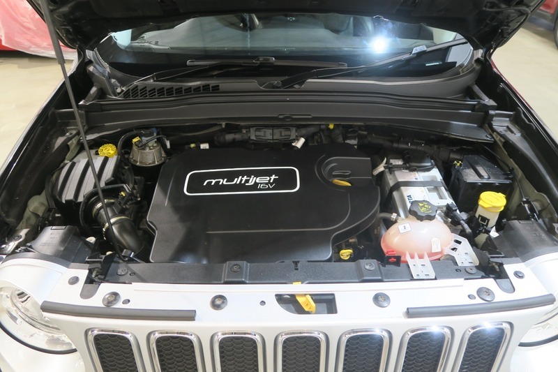Jeep Renegade Estate Black #35