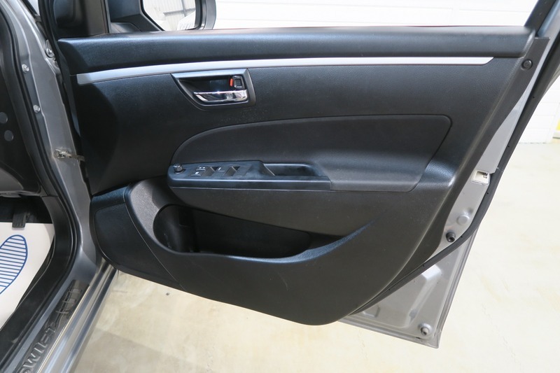 Suzuki Swift Hatchback Blue #31