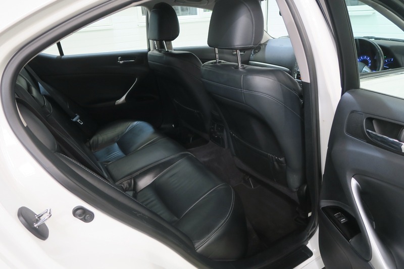 Lexus IS 2.5 250 V6 Advance Euro 5 Black #28