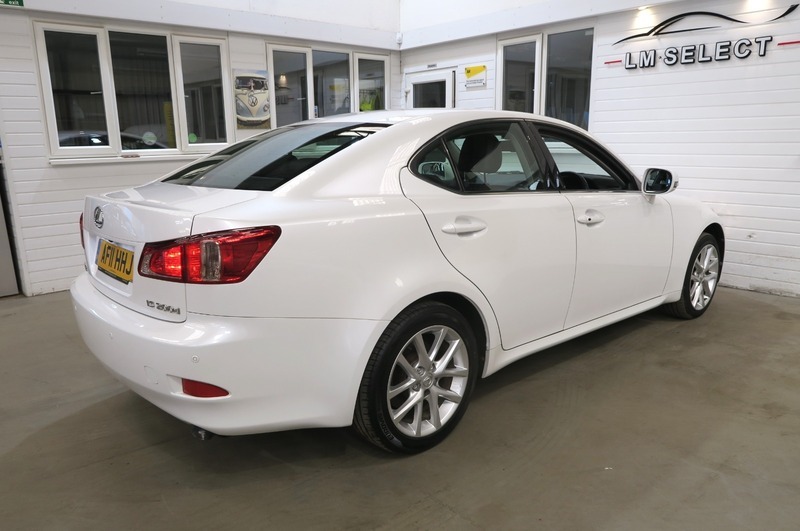 Lexus IS 2.5 250 V6 Advance Euro 5 Black #17