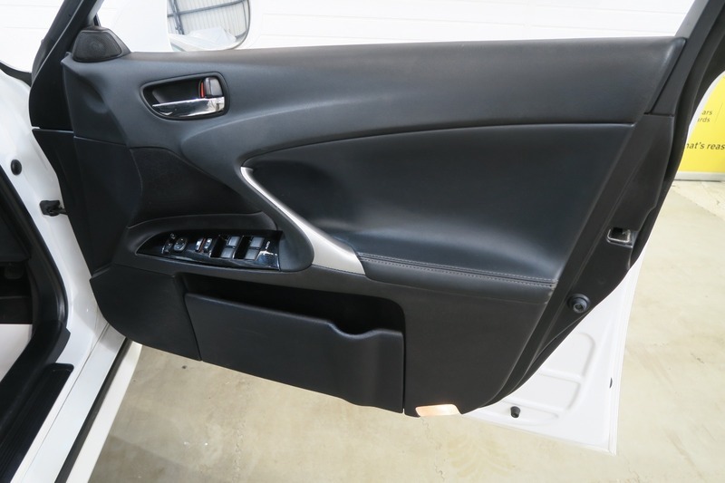 Lexus IS 2.5 250 V6 Advance Euro 5 Black #29