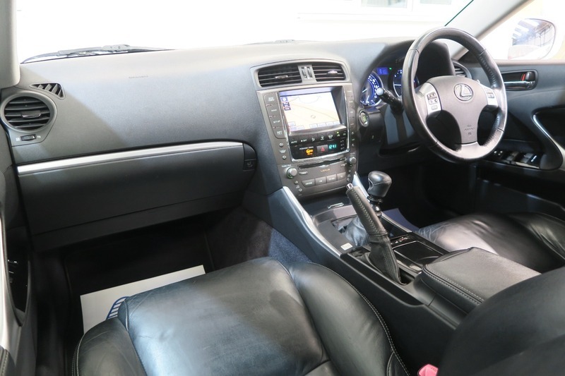 Lexus IS 2.5 250 V6 Advance Euro 5 Black #23