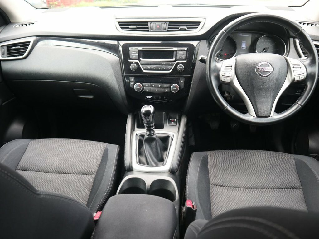 Nissan Qashqai 1.5L Acenta YC14XEH White #2