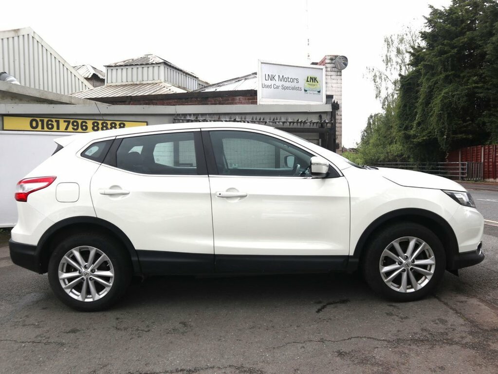 Nissan Qashqai 1.5L Acenta YC14XEH White #3