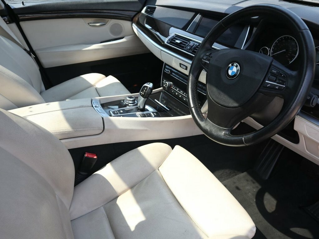 BMW 5 Series Gran Turismo 3.0 Se Silver #8