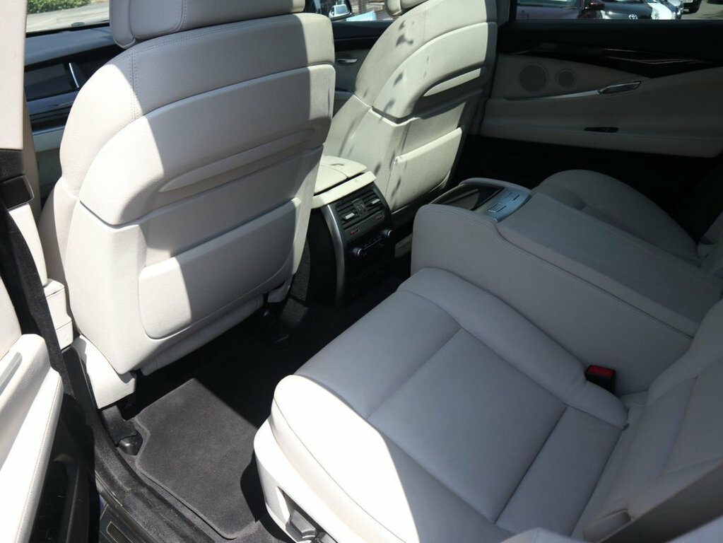 BMW 5 Series Gran Turismo 3.0 Se Silver #37