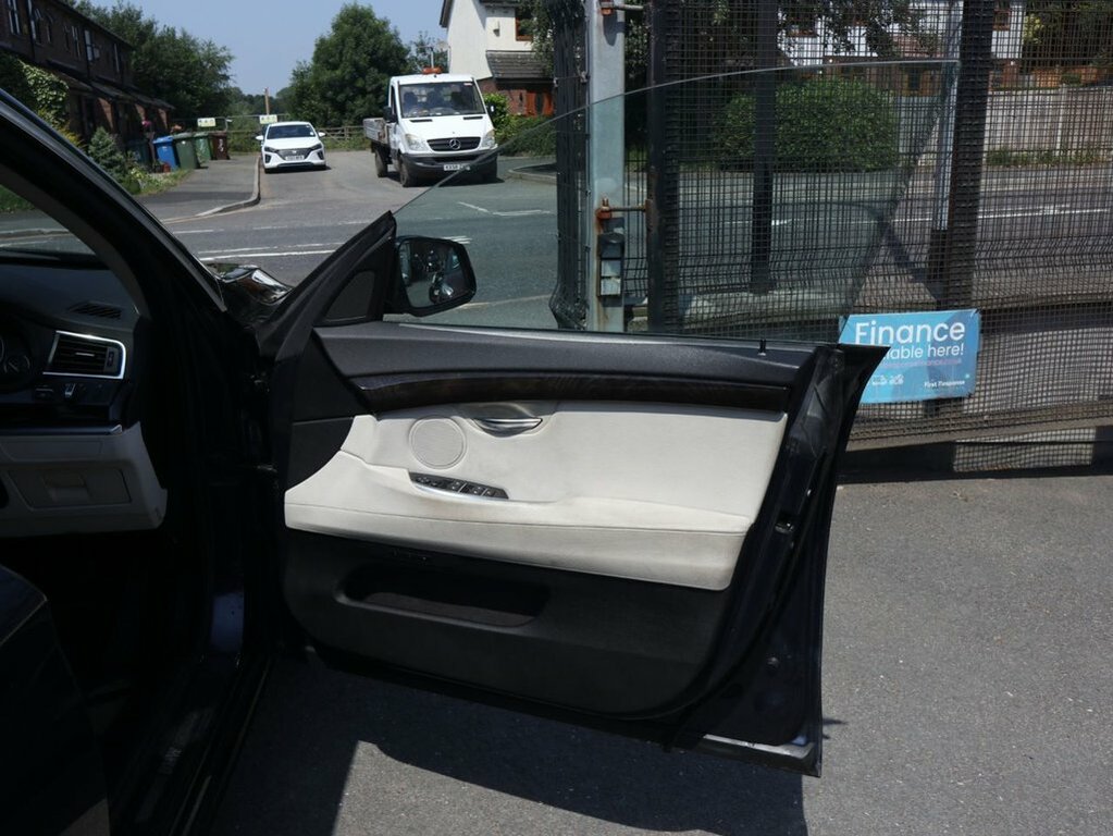 BMW 5 Series Gran Turismo 3.0 Se Silver #27