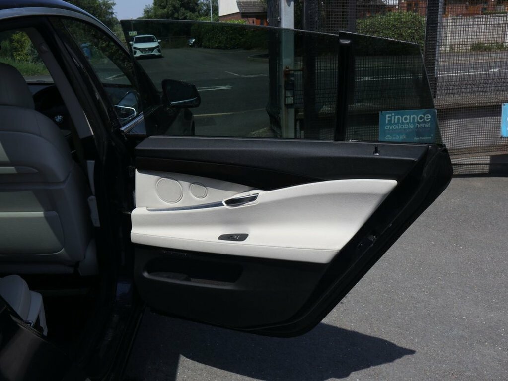 BMW 5 Series Gran Turismo 3.0 Se Silver #29
