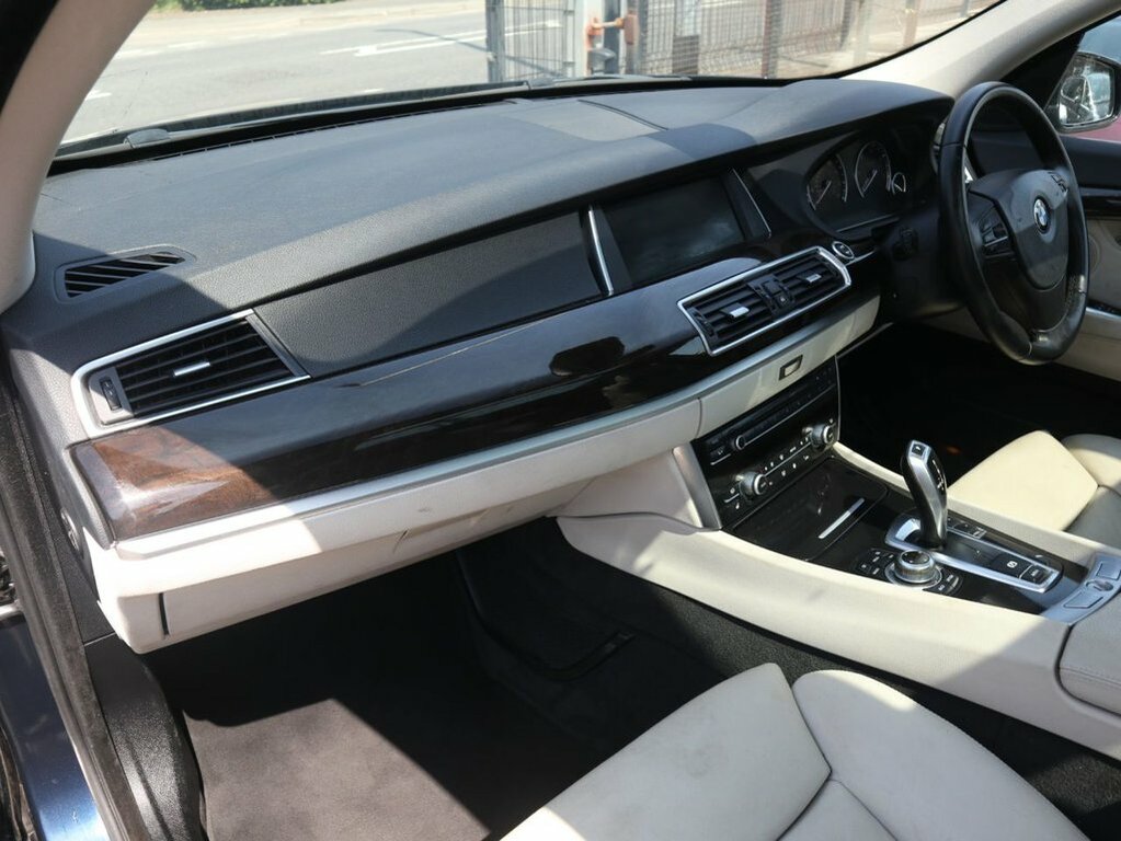 BMW 5 Series Gran Turismo 3.0 Se Silver #9