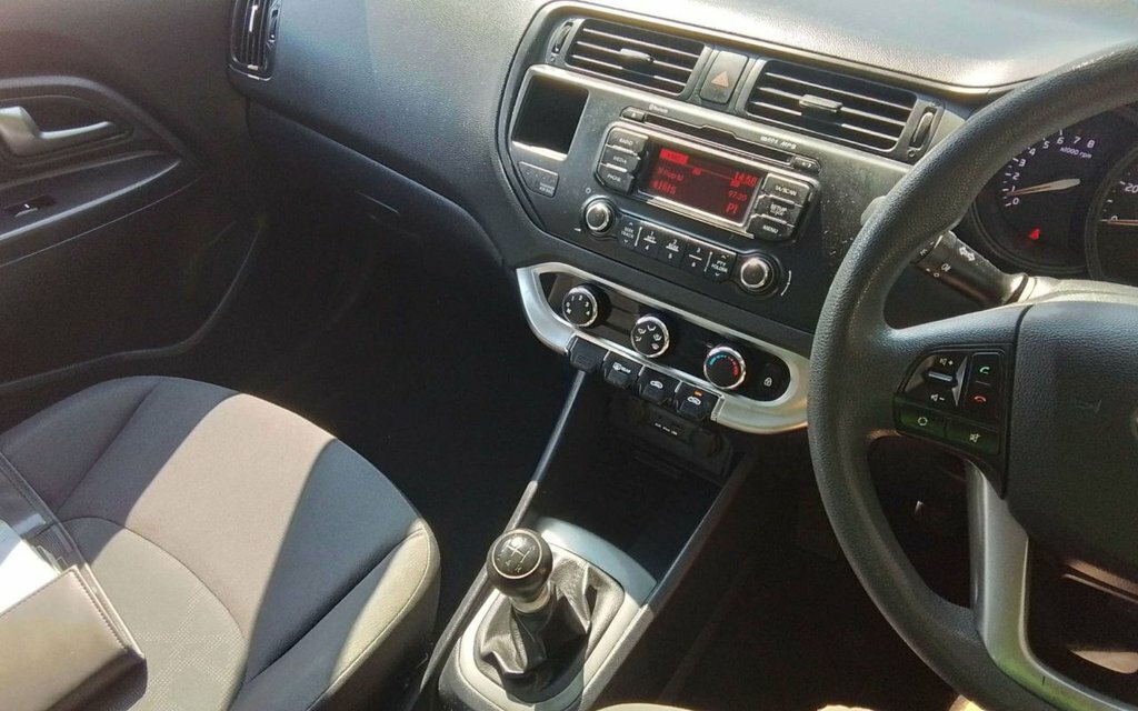 Kia RIO 1.3L 1 White #6