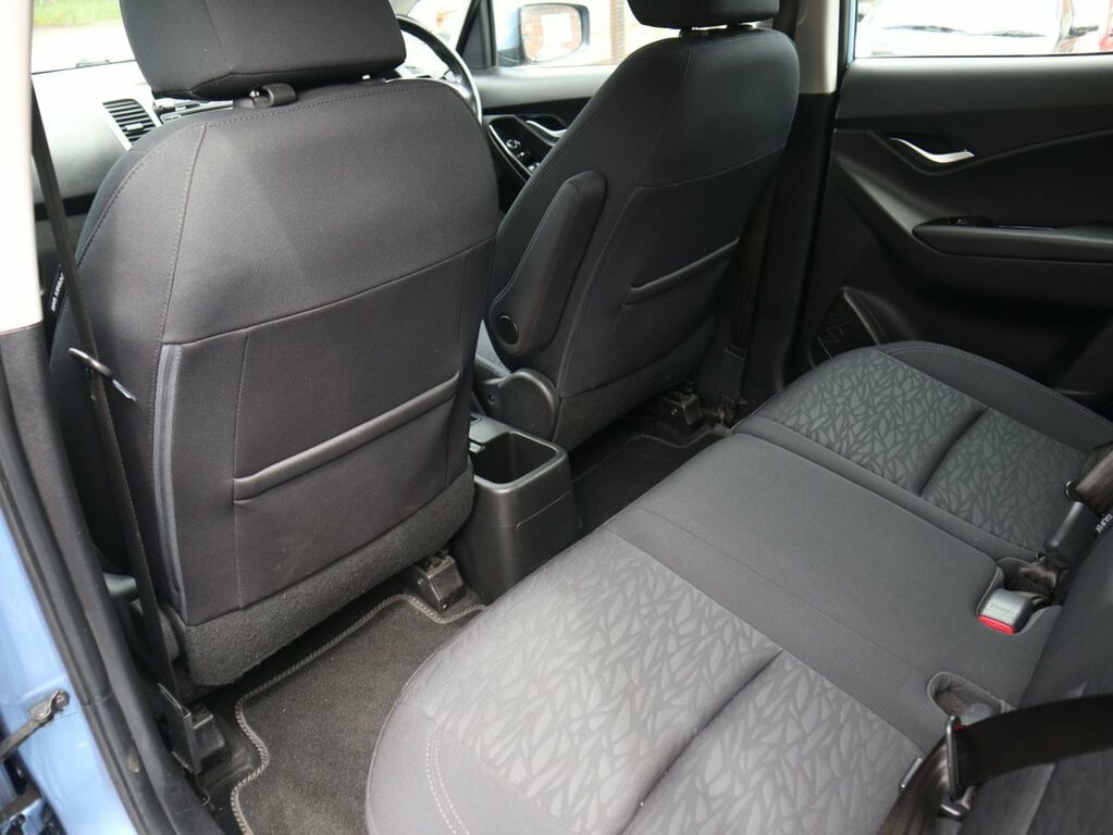 Hyundai Ix20 Style White #34