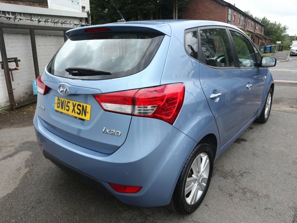 Hyundai Ix20 Style White #18