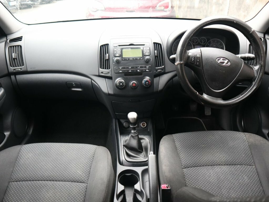 Hyundai I30 1.6L Comfort EK10YJN Silver #2