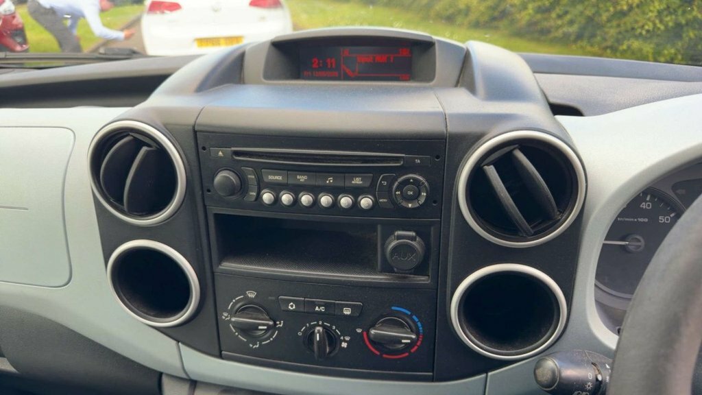 Citroen Berlingo 1.6L Vtr Black #6