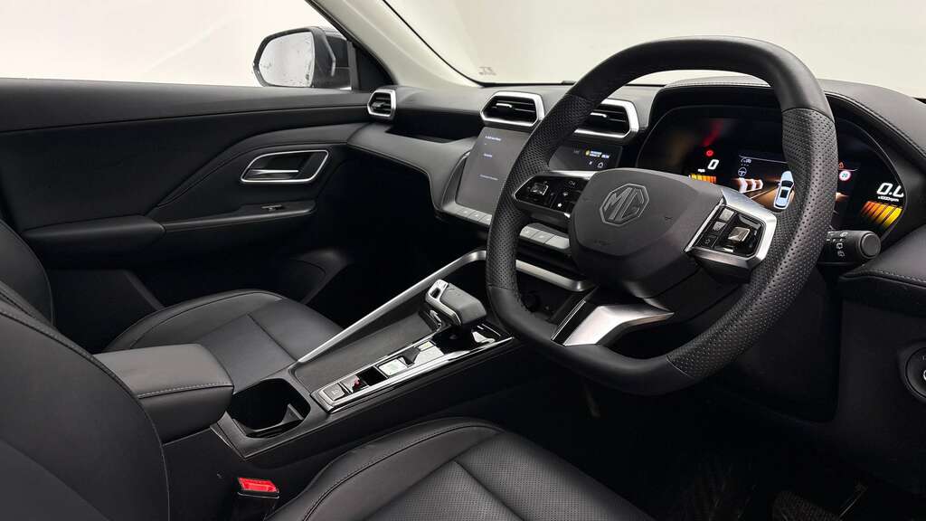 MG ZS Trophy Black #2