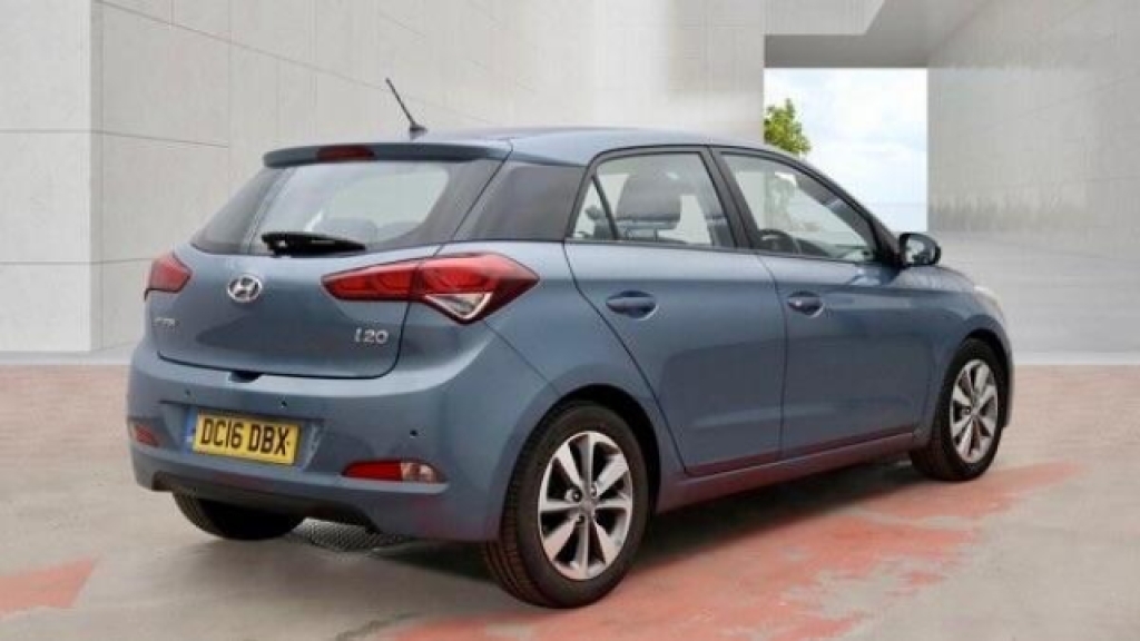 Hyundai I20 1.2 Blue Drive Blue #4