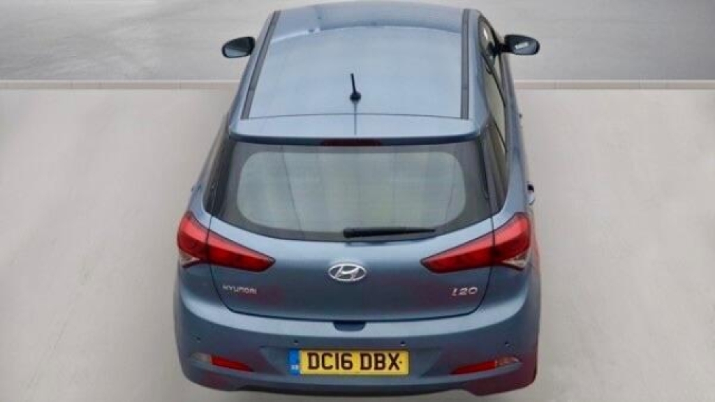 Hyundai I20 Hatchback Silver #8