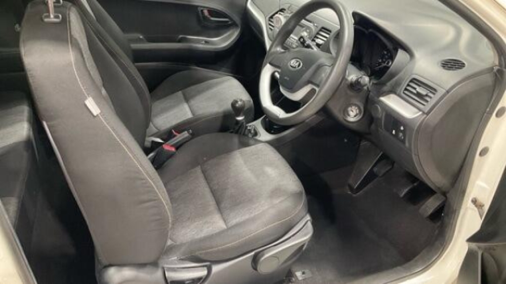 Kia Picanto 1.0 Vr7 Red #9
