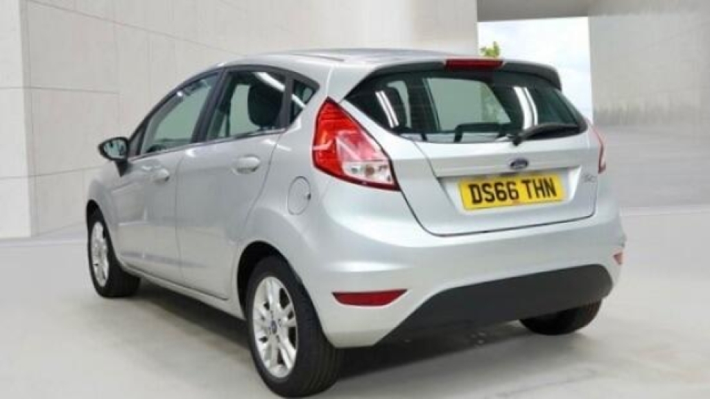 Ford Fiesta 1.25 Zetec Euro DS66THN Silver #2