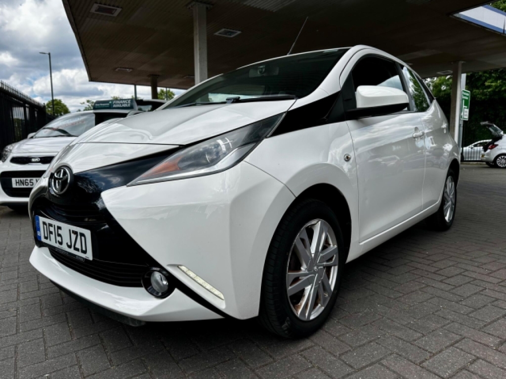 Toyota Aygo 1.0 Vvt-i X-pression White #3