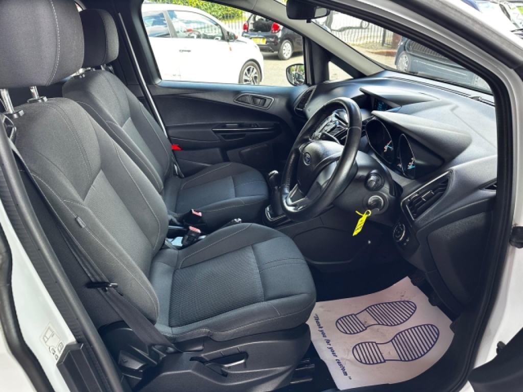 Ford B-Max 1.0T Ecoboost Zetec Mpv Euro 5 Black #10