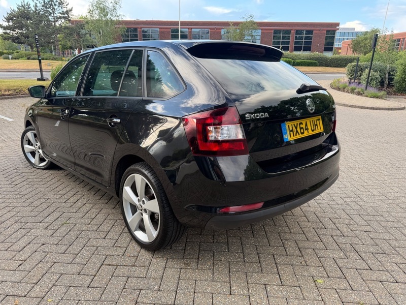 Skoda Rapid 1.2 Tsi Elegance Hatchback Black #4