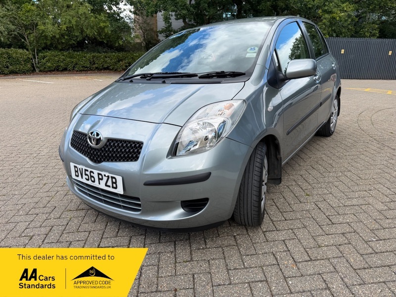 Toyota Yaris 1.3 Vvt-i T3 Hatchback Silver #3
