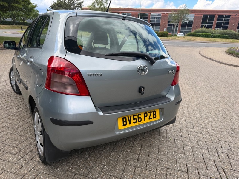 Toyota Yaris 1.3 Zinc Multimode Black #33